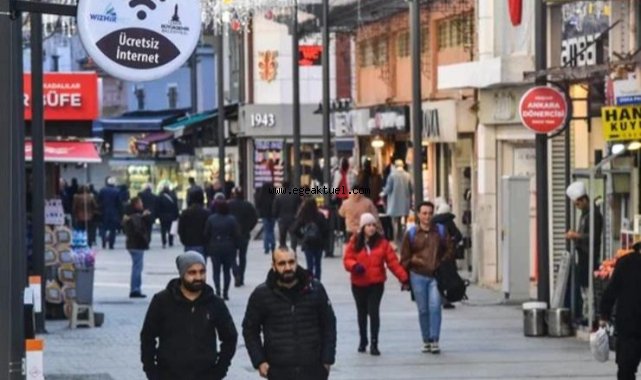 Kemeraltı’nda 17 noktada WİzmirNet dönemi