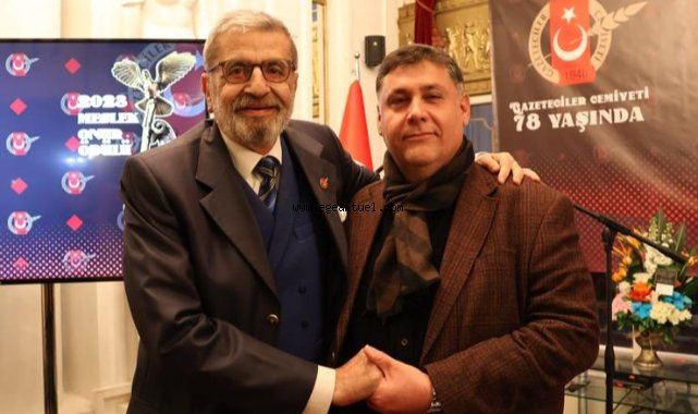 Özel Günde Gazetecilerle