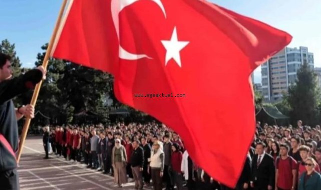 Şehitlere saygı duruşu
