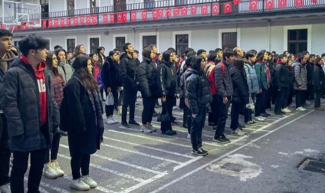 Tüm okullarda yas: İzmir şehitlerini unutmadı