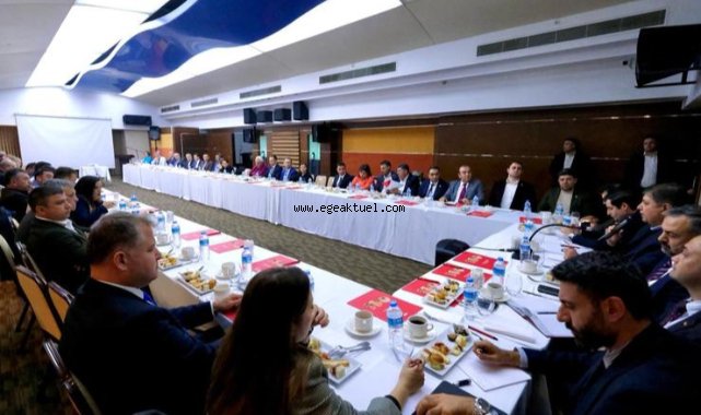 CHP İzmir'de başkan adayları buluştu! Yol haritası netleşti