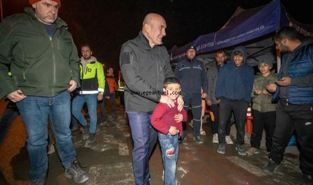 İzmir afet bölgesiyle dayanışmayı sürdürüyor