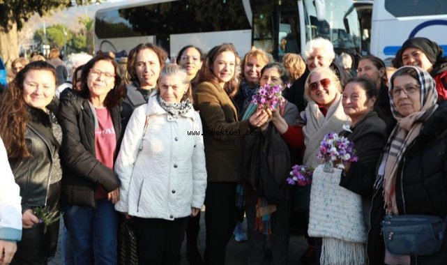  Kadınlar Filiz Başkan Tarafından Karşılandı