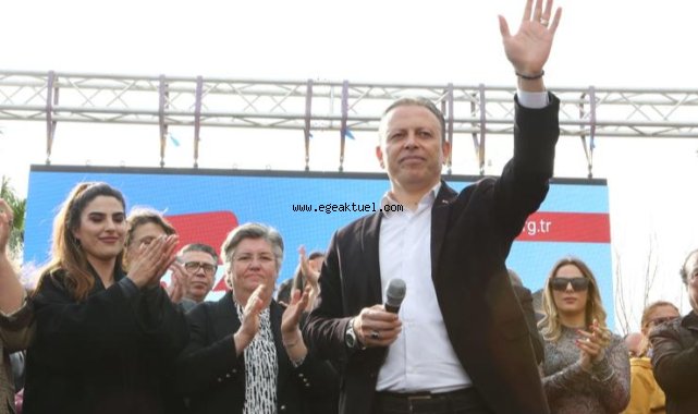 317 kişi CHP’ye katıldı