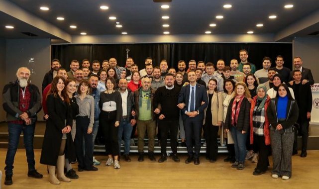 Bornova Adayı Ömer Eşki'den yarı zamanlı çalışanlara tam zamanlı müjdesi