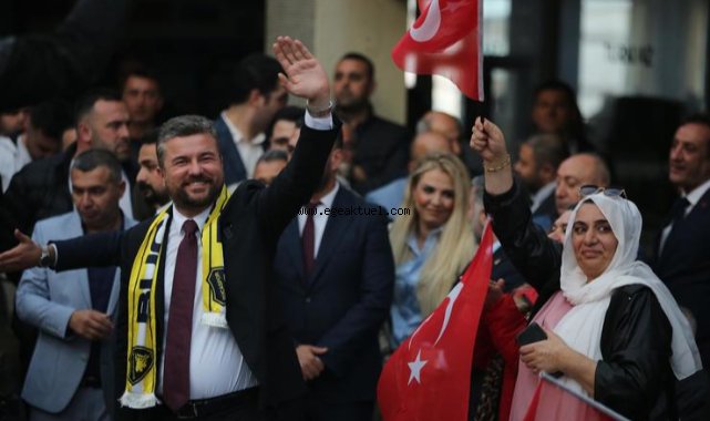 CHP Buca'da üçüncü Seçim Noktası İzkent'te açıldı