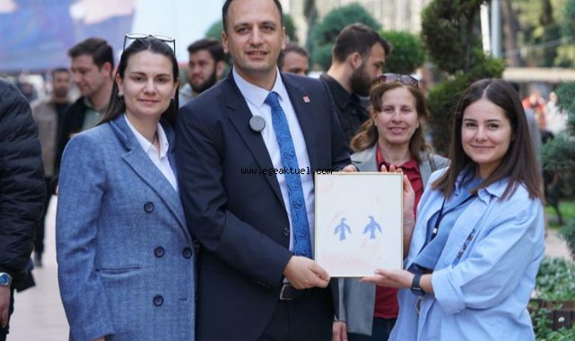Genç aday, gençlerle festivalde buluştu