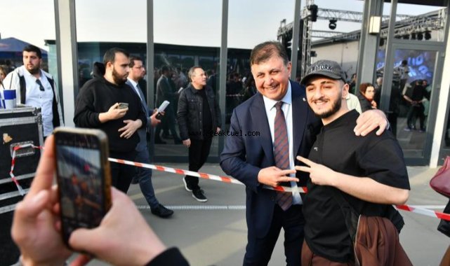 Müziğin yeni yıldızları İzmir'den çıkacak