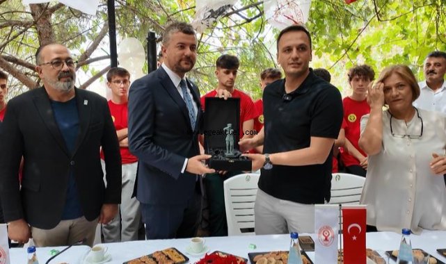 Atatürkçüler Belkahve’de buluştu