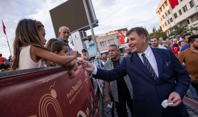 Başkan Tugay, 88. Uluslararası Bergama Kermesi’ne katıldı