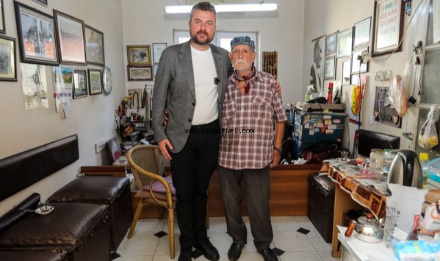 Belediye Başkanı Görkem Duman'dan, Buca'nın en eski kunduracısına ziyaret