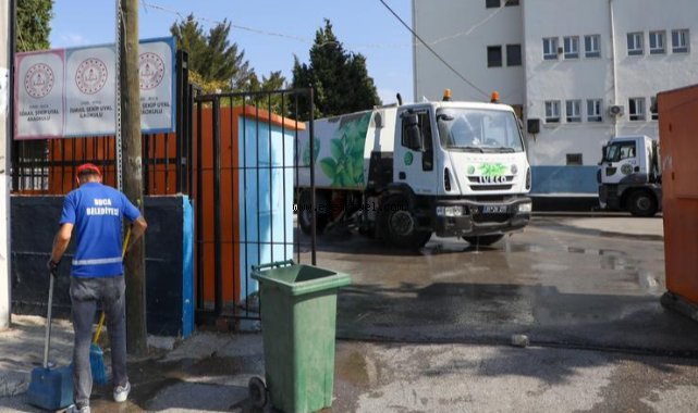 Buca Belediyesi’nden okullarda temizlik seferberliği