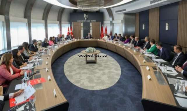 CHP gölge kabinenin yeni yol haritasını çıkaracak