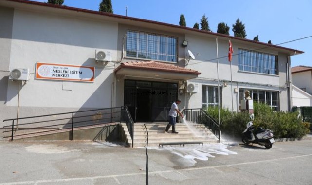 Efes Selçuk’ta Okullarda Temizlik Alarmı