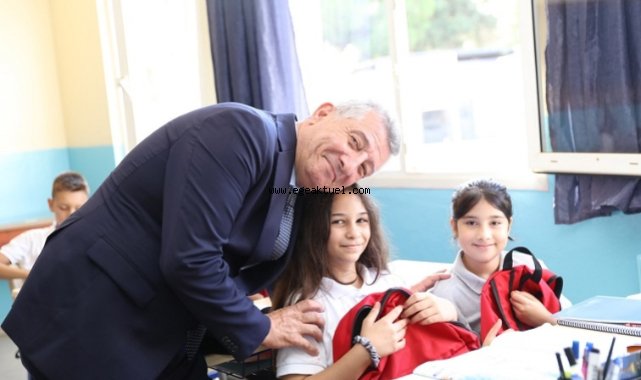 Güzelbahçe Belediyesi’nden Öğrencilere Çanta ve Kırtasiye Desteği
