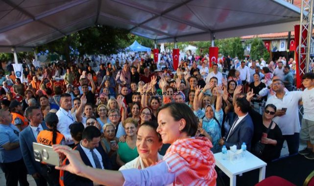 Kavacık’da Belkıs Akkale rüzgarı