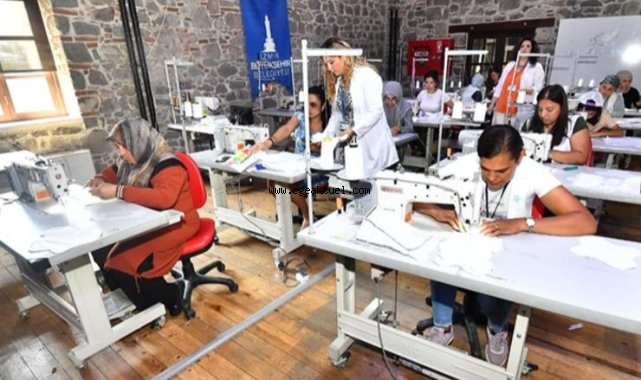 Meslek Fabrikası’na iki ödül