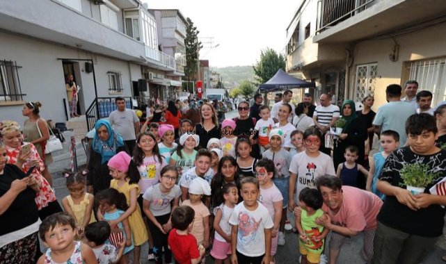 ‘Mutlu Çocuklar Sokağı’ 18 mahallede 5 bin çocukla buluştu