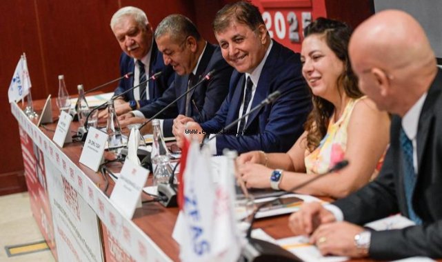 Başkan Tugay mermer sektörünün temsilcileriyle buluştu