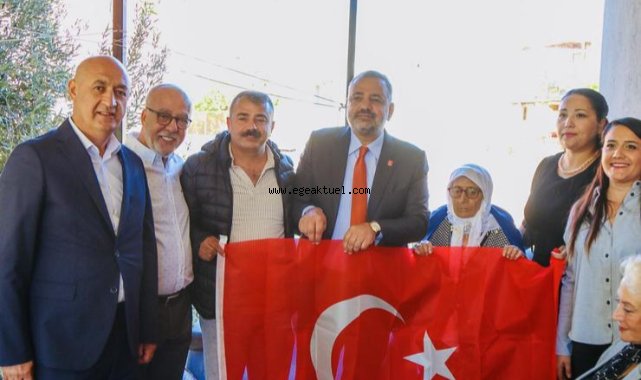 CHP İzmir'den 30 İlçede Anlamlı Ziyaretler