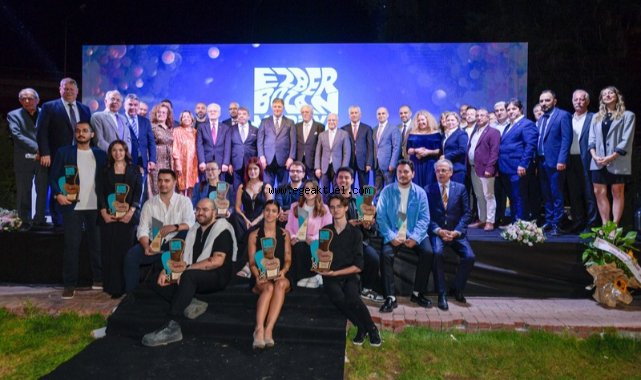 Ezber Bozan Tasarımcılar ödüllerine kavuştu