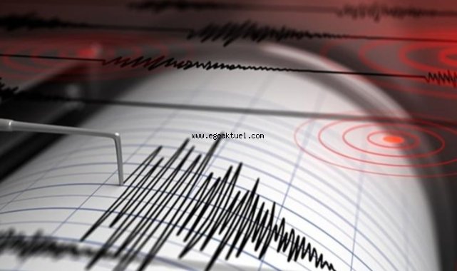 İzmir'de korkutan deprem