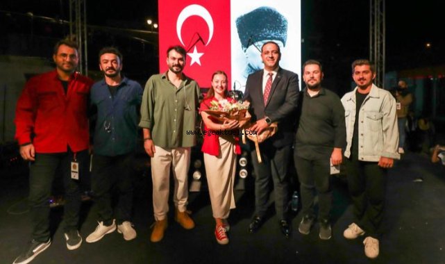 Narlıdere’de Cumhuriyet Coşkusu: Emanetimize sahip çıkacağız