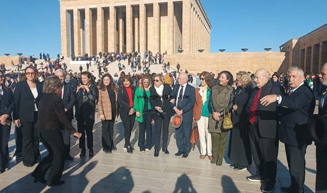 Basın Konseyi Ulu Önder Mustafa Kemal Atatürk'ün ölümünün 86. yıl dönümü Anıtkabir'i ziyaret etti.