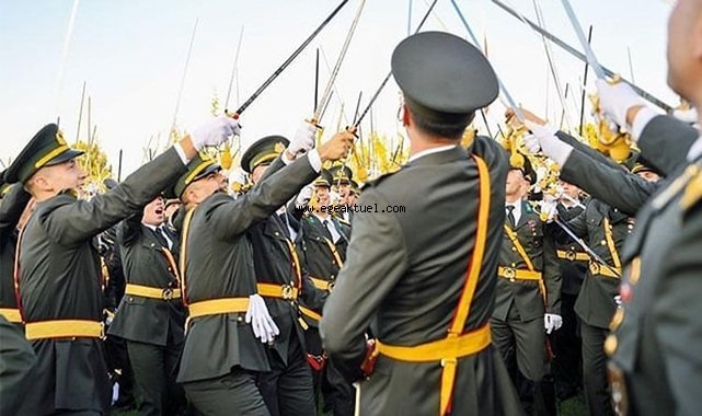 BÖYLE ŞEY OLAMAZ: Kara Harp Okulu birincisi Teğmen Eroğlu, TSK’dan ihraç talebiyle disiplin kuruluna sevkedildi.