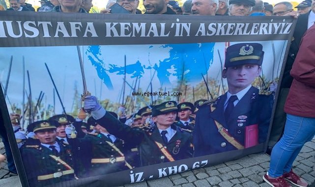 İzmir'de "teğmenlere" destek: "sizler teğmenlerin kimin askeri olmasını beklemekteydiniz"