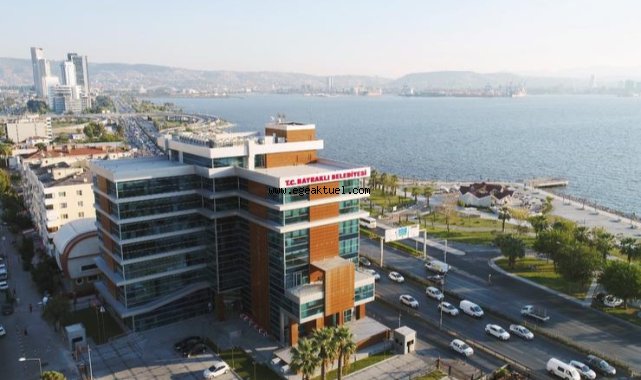 Bayraklı’da “Dijital Dünyada İnsan Hakları Paneli”