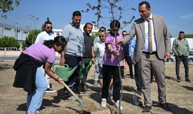 Bornova Belediyesi ve gençlerden doğaya vefa projesi