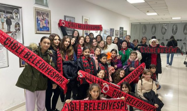 Çiğli'de Gençler Buz Pateni ile Buluşuyor