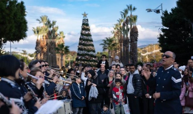 İzmir’in en neşeli festivali başladı