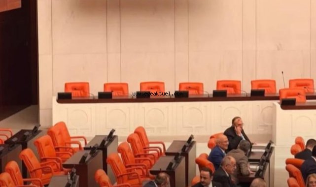 Kritik istifa sonrası TBMM'de dikkat çeken görüntü