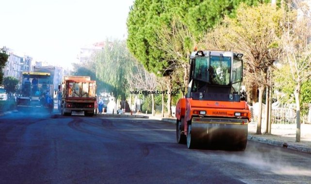 Başkan Tugay söz verdi, 2025 yılı asfalt seferberliğiyle başladı