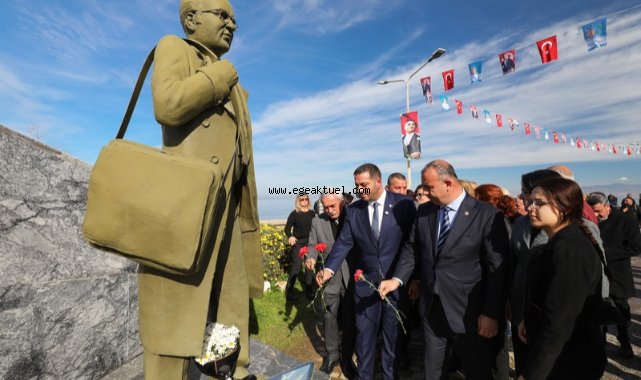 Uğur Mumcu, Narlıdere’de Karanfillerle Anıldı