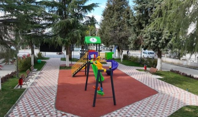 Kurtuluş Parkı yenilenen yüzüyle Beydağ’a nefes oldu