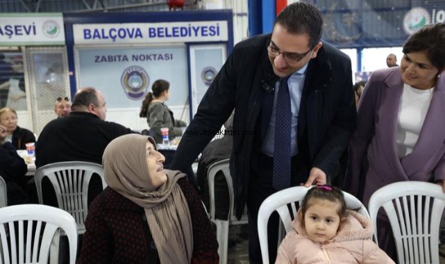 Balçova’da binlerce kişi iftar sofrasında buluştu