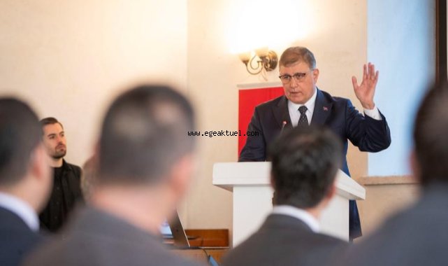 Başkan Tugay’dan “Demokrasiye sahip çıkalım” mesajı