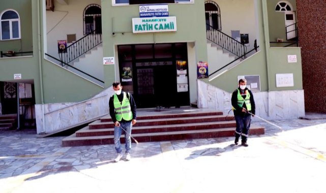 Bayraklı'da Camiler dezenfekte ediliyor