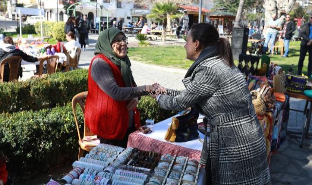 Efes Selçuk’ta 8 Mart Dünya Emekçi Kadınlar Günü Anması direnen ve üreten kadınlarla başladı