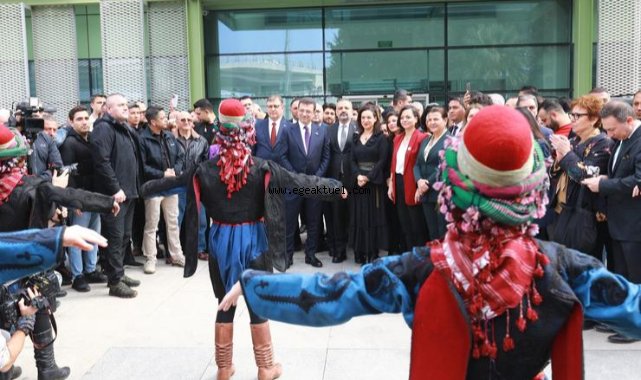İmamoğlu'na Efes Selçuk’un Efelerinden muhteşem karşılama