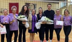 Kadın Emekçiler voleybol turnuvasında buluştu