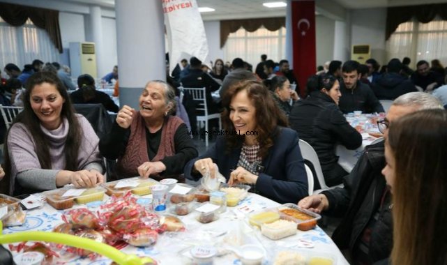Karşıyakalılar iftar sofrasında buluştu