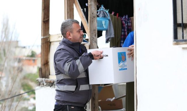 Narlıdere Belediyesi’nden Ramazan Ayı’nda Gıda Paketi Desteği