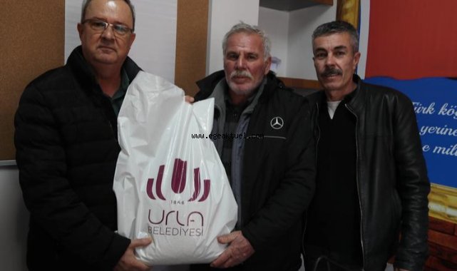 Urla’da tarıma can suyu: Çiftçiye nohut tohumu desteği