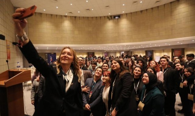 Gençler iklim krizine karşı seslerini Konak’tan yükseltecek