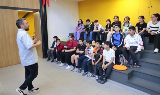 Konaklı çocuklar ‘Kontak’ta bilim ve teknolojiyle buluştu