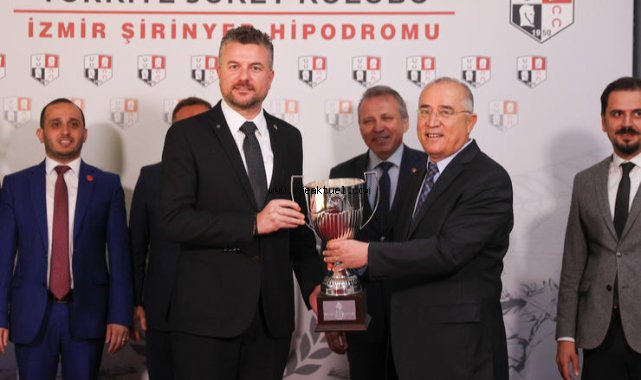 Şirinyer Hipodromu’nda Buca Belediye Başkanlığı Koşusu heyecanı
